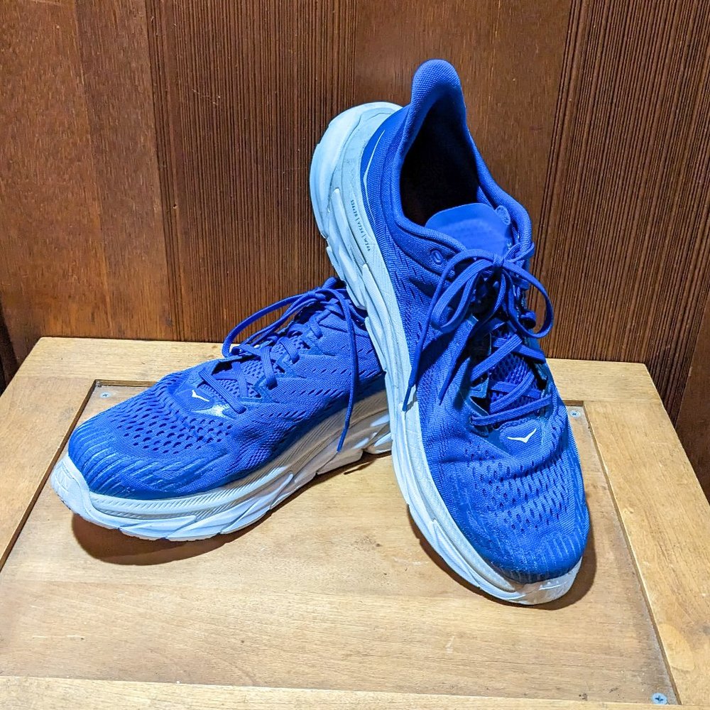 Hoka One One Clifton Edge Running Shoe Mens Size 9.5 Turkish Sea/White